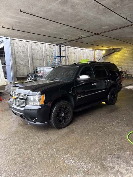 2013 Chevrolet Tahoe LTZ AWD - Image 5