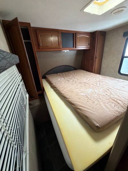 2014 Keystone Hideout 28BHSWE - Image 13