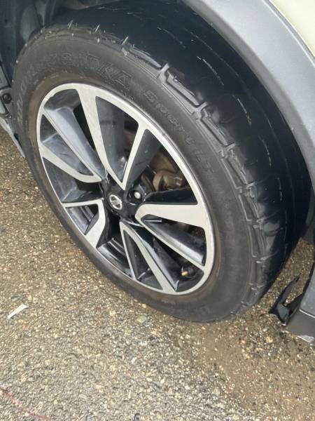 2017 Nissan Rogue SL AWD - Image 21