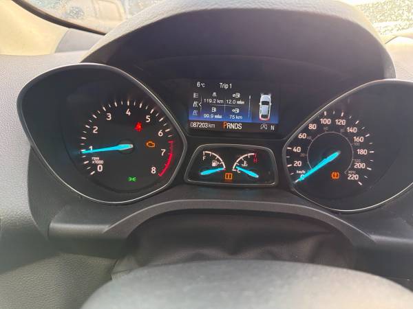 2018 Ford Escape Titanium 4WD - Image 9