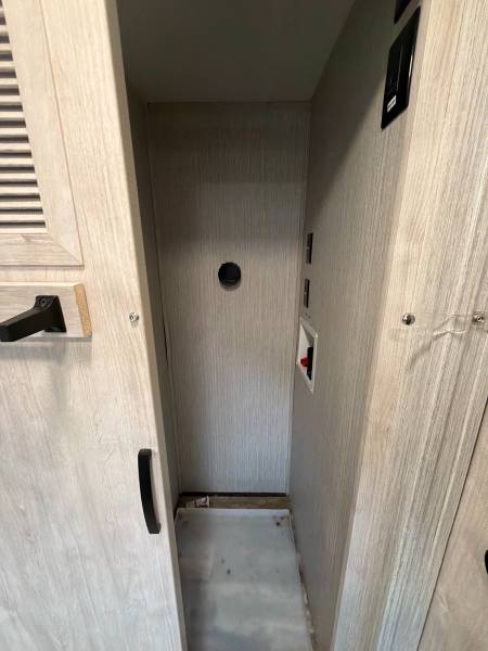 2022 Forest River Sandpiper 391FLRB - Image 27