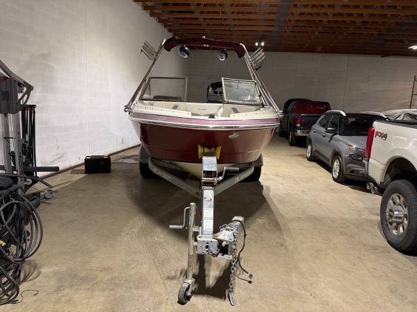 2013 Larson LX 225S - Image 8