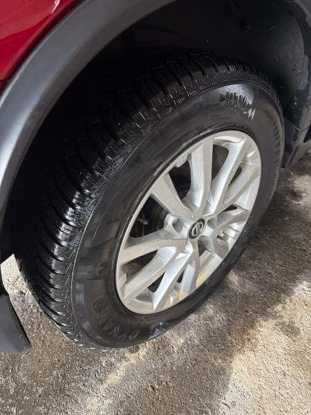 2019 Nissan Rogue S AWD - Image 21