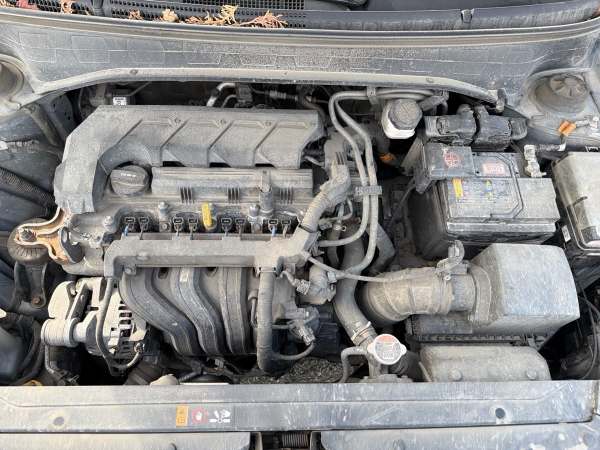 2021 Hyundai Venue SEL Sport Utility 4D - Image 12