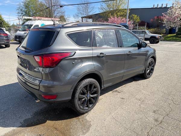 2019 Ford Escape SE 4D Utility 4WD - Image 6