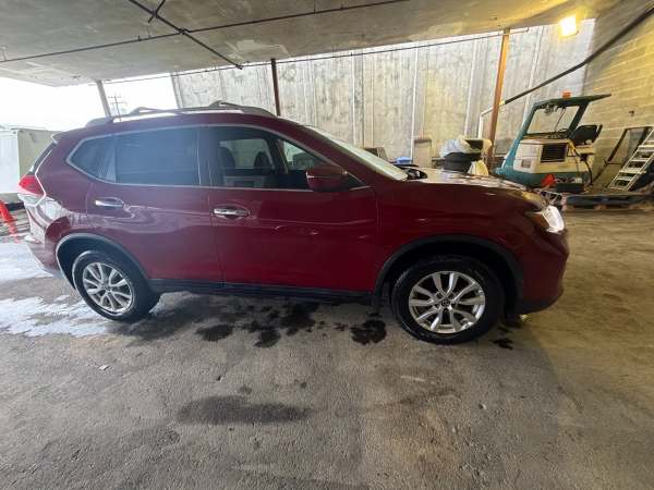 2019 Nissan Rogue S AWD - Image 5