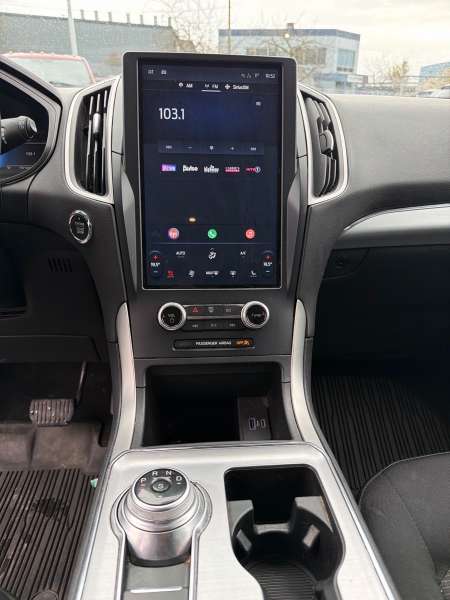 2022 Ford Edge SEL AWD - Image 11