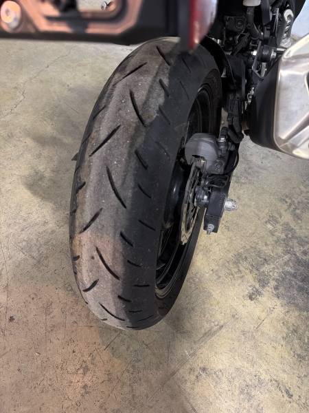 2023 Kawasaki Ninja 400 - Image 10