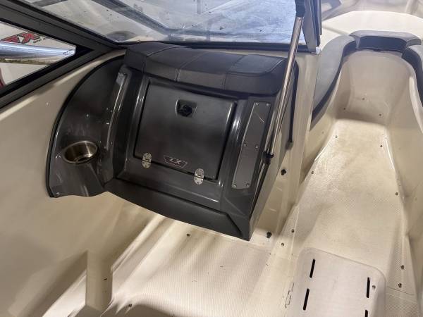 2013 Larson LX 225S - Image 15
