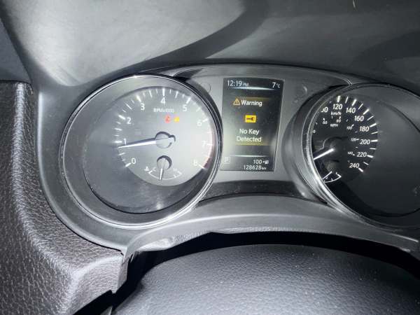 2019 Nissan Rogue S AWD - Image 16