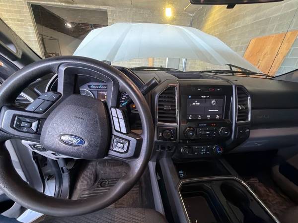 2017 Ford F250 XLT 4WD - Image 9