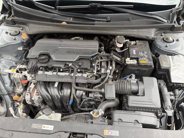 2021 Hyundai Elantra SEL - Image 19