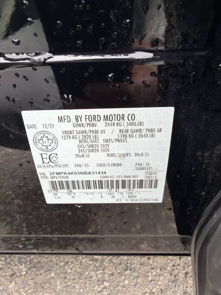 2022 Ford Edge Titanium AWD - Image 24