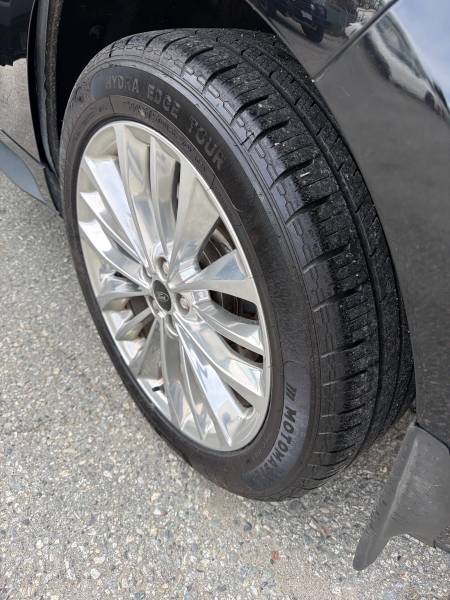 2022 Ford Edge Titanium AWD - Image 28