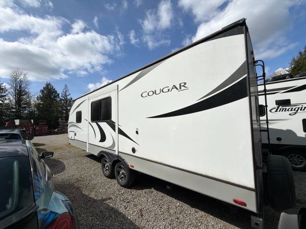 2021 Keystone RV Cougar 25BHSWE - Image 4