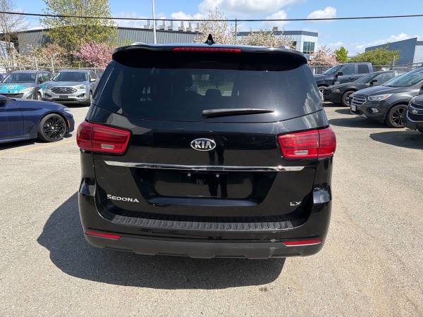 2019 Kia Sedona LX - Image 5