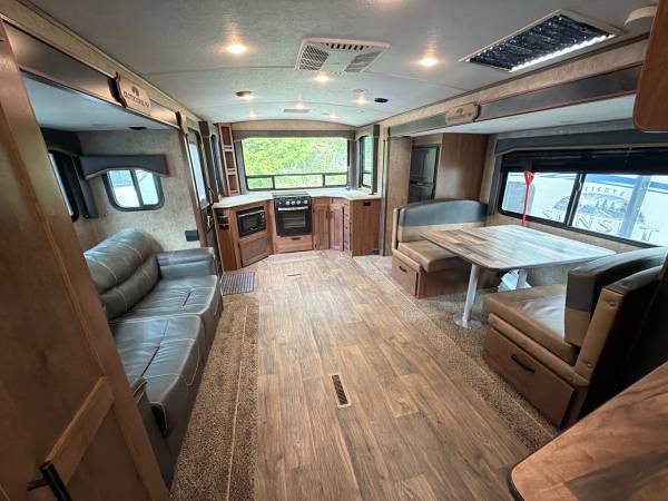 2023 Outdoors RV Blackstone 260KVS - Image 10