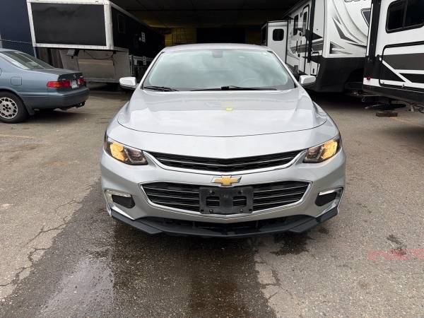 2018 Chevrolet Malibu LT - Image 8
