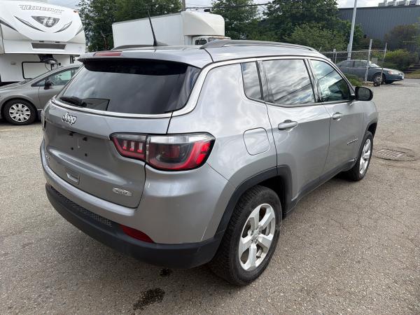 2022 Jeep Compass Latitude - Image 6