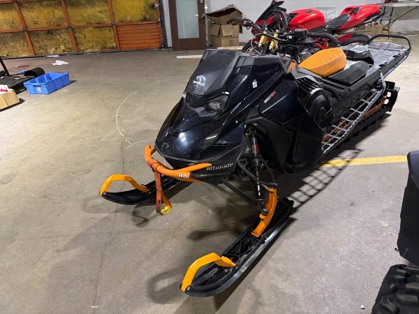 2024 Ski-Doo Snowmobile 850