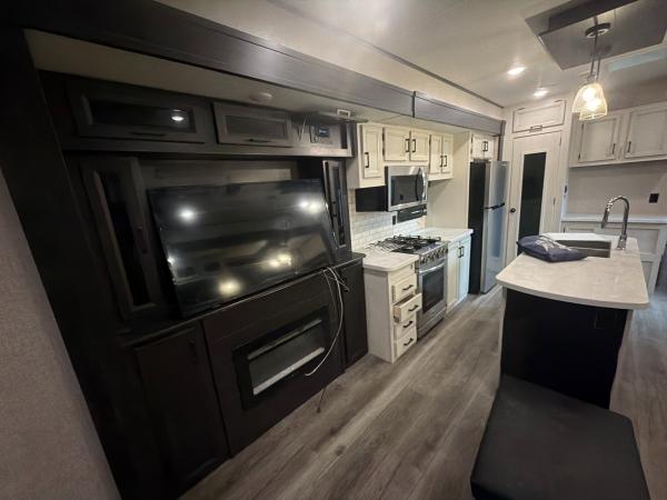2023 Jayco Jay Flight Bungalow 40 RLTS - Image 12