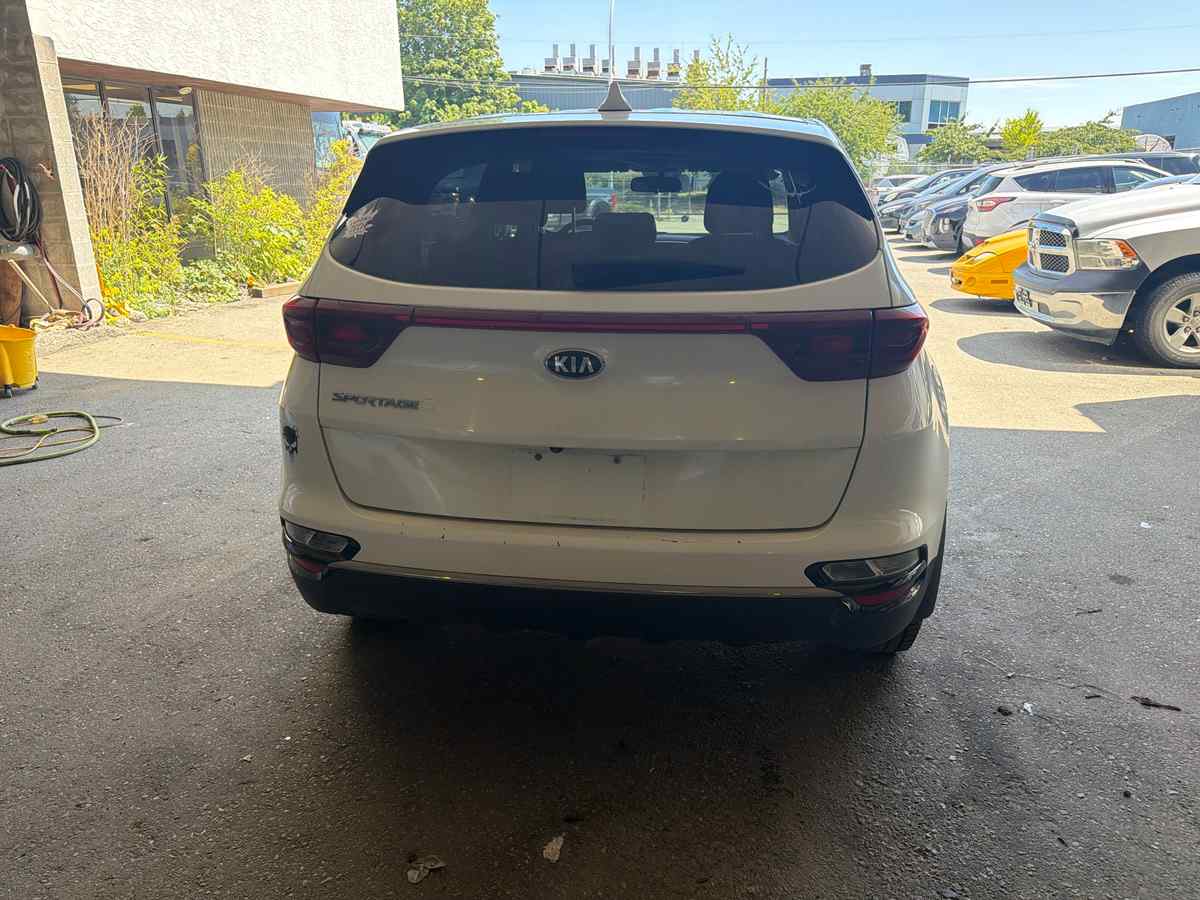 2020 Kia Sportage LX - Image 5