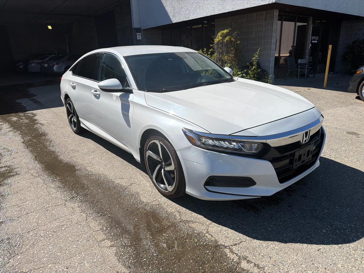2018 Honda Accord LX - Image 8