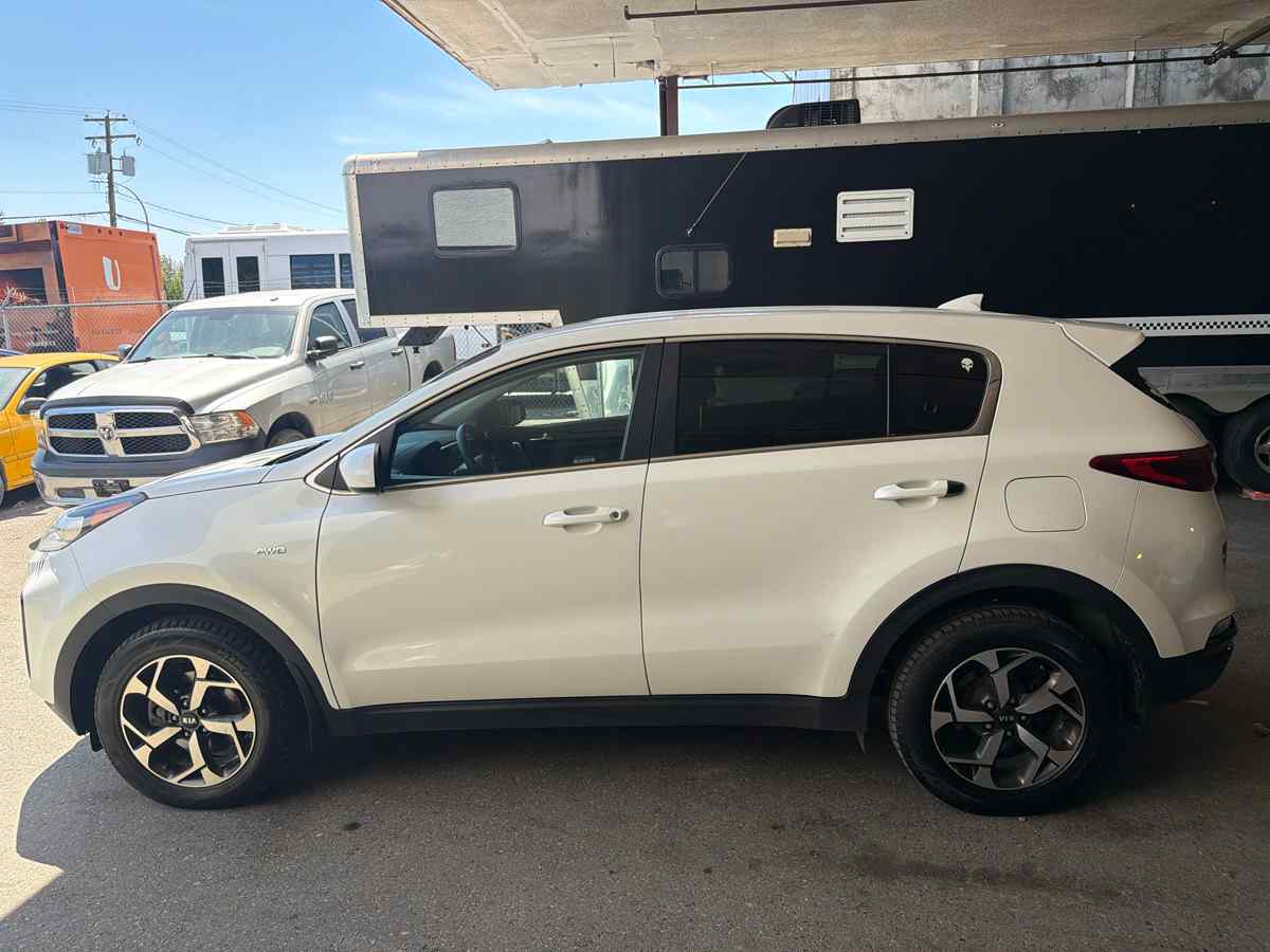 2020 Kia Sportage LX - Image 3