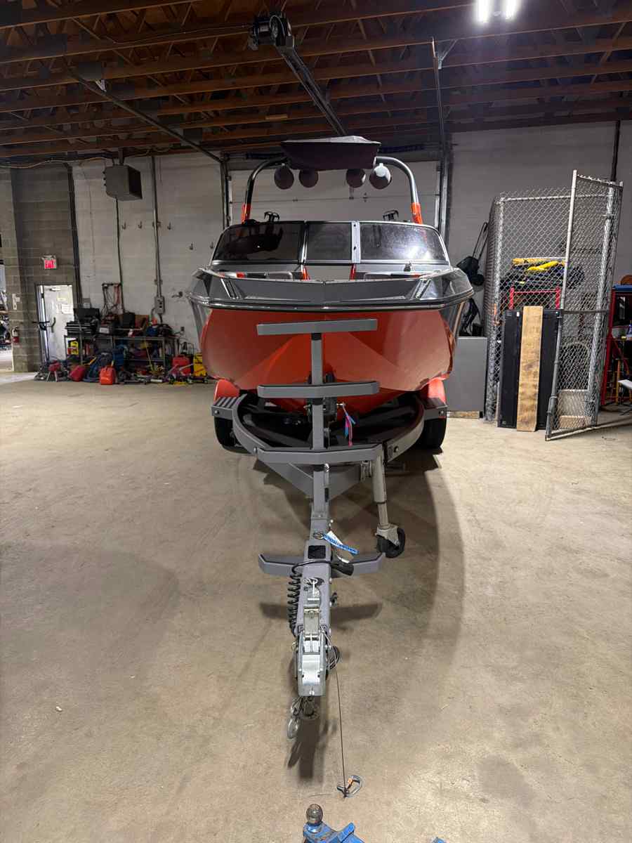 2018 Nautique Super Air G23 - Image 7