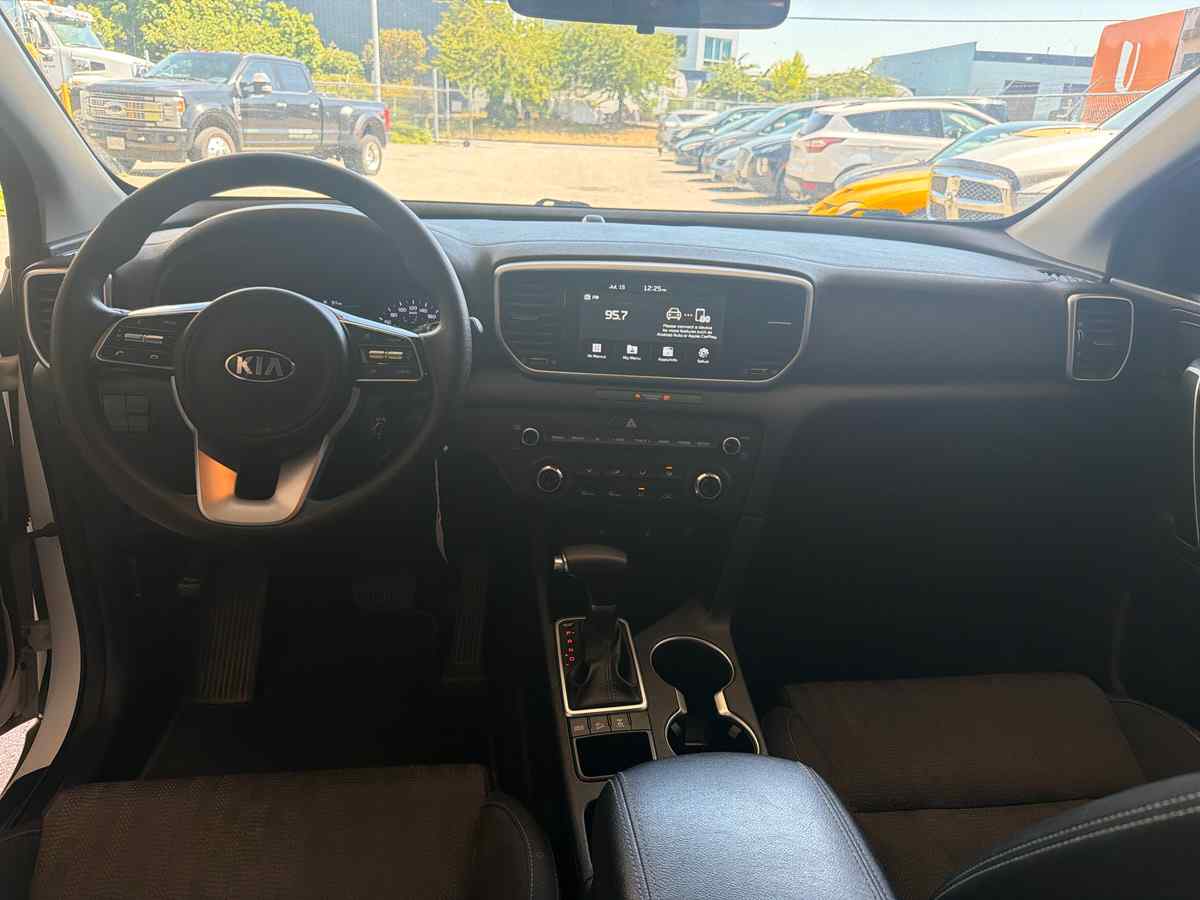 2020 Kia Sportage LX - Image 10