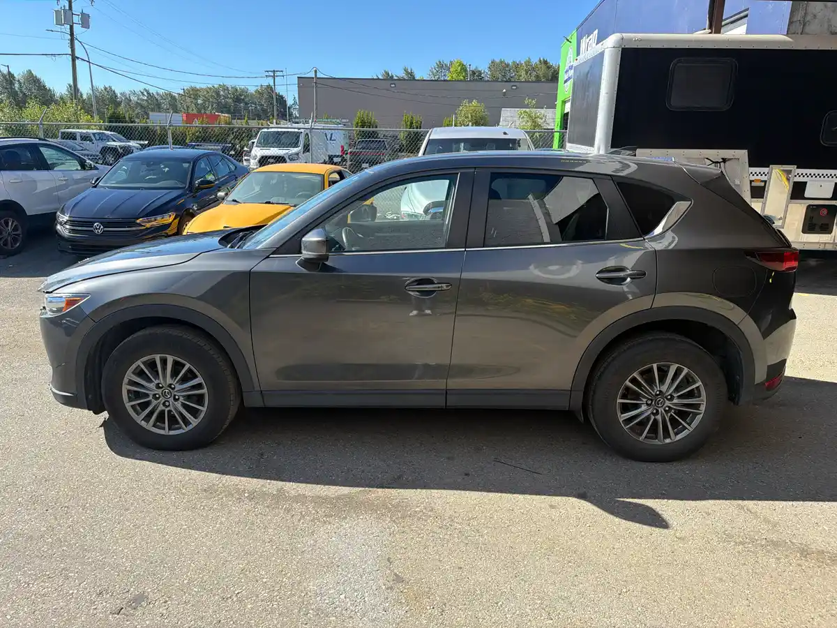 2018 Mazda CX-5 Touring - Image 3