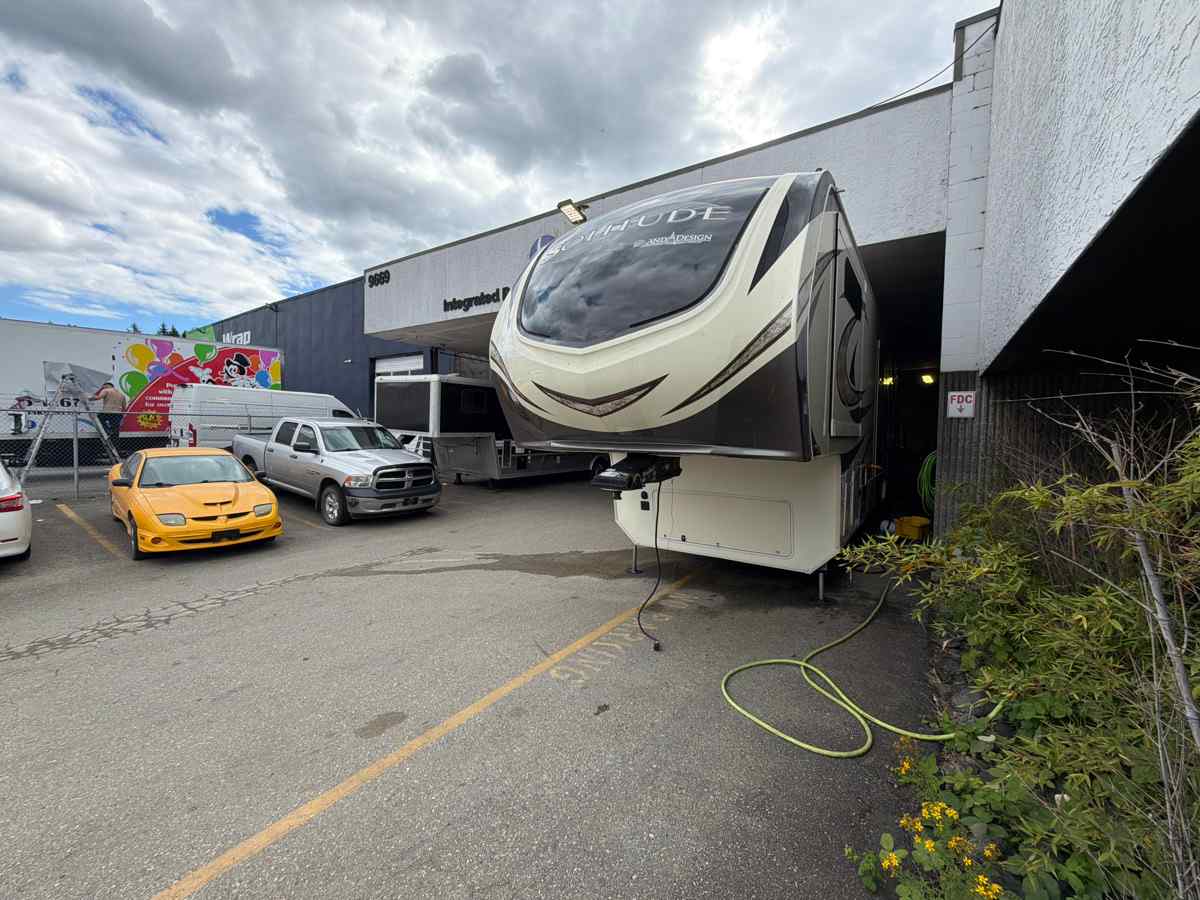 2018 Grand Design Solitude ST375RES