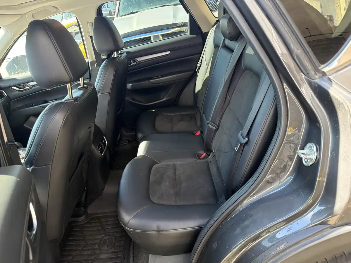 2018 Mazda CX-5 Touring - Image 14