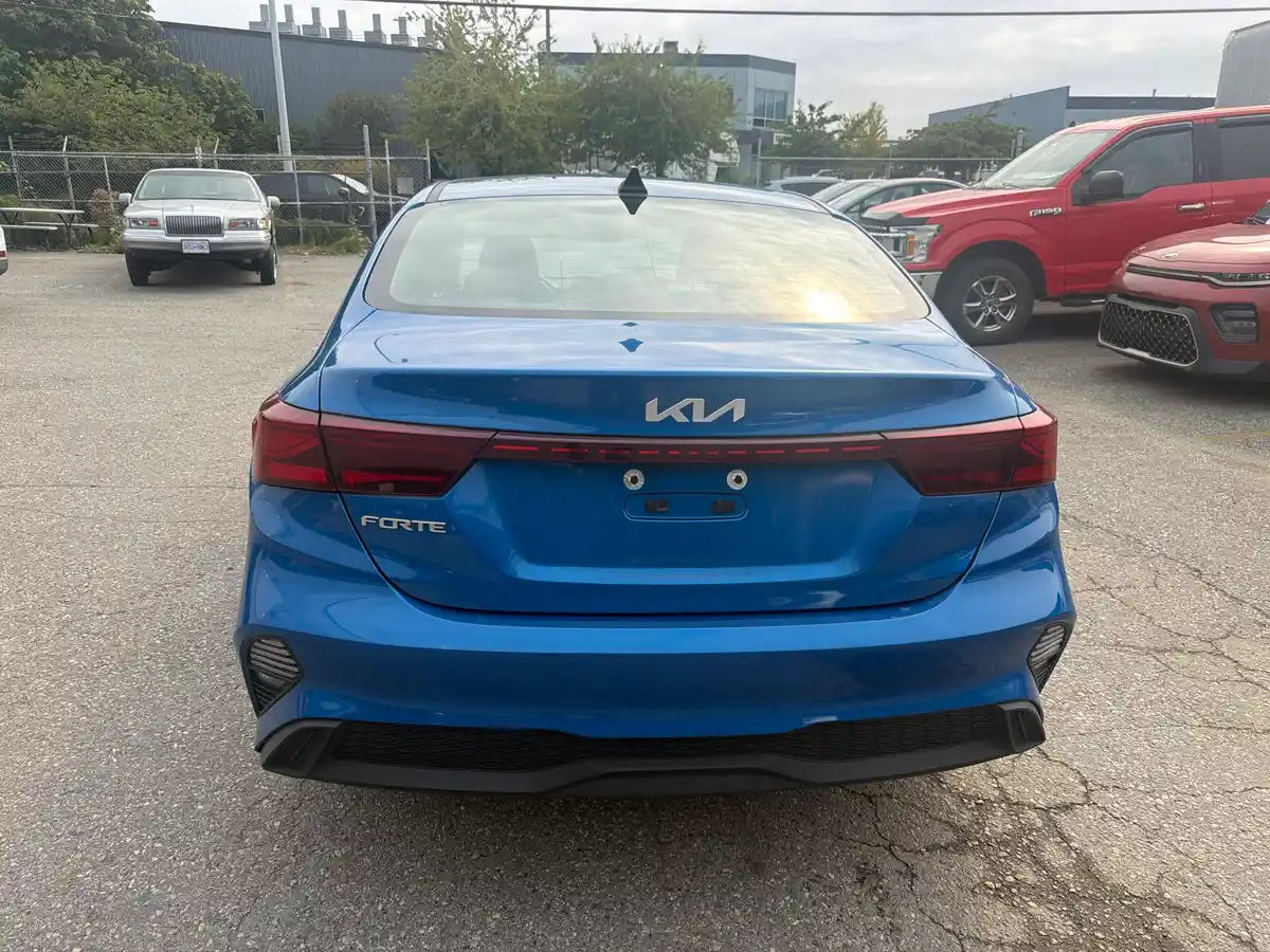 2023 Kia Forte LX - Image 5