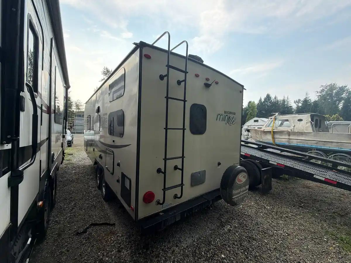 2019 Forest River Rockwood Mini Lite 2306 - Image 3