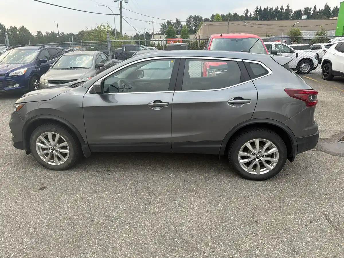 2021 Nissan Qashqai - Image 3