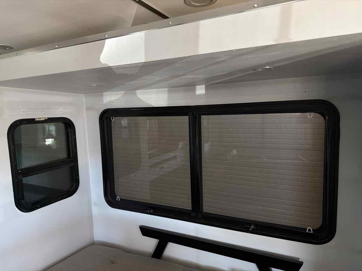 2018 Grand Design Solitude ST375RES - Image 21