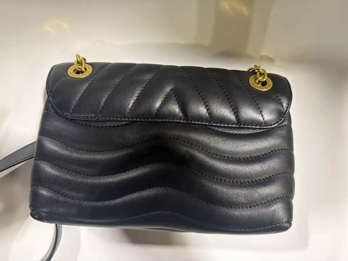 Louis Vuitton Wave Chain Bag - Image 4