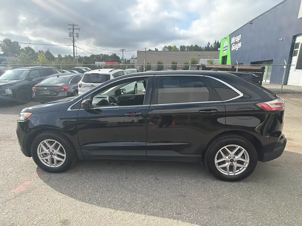 2024 Ford Edge SEL - Image 3