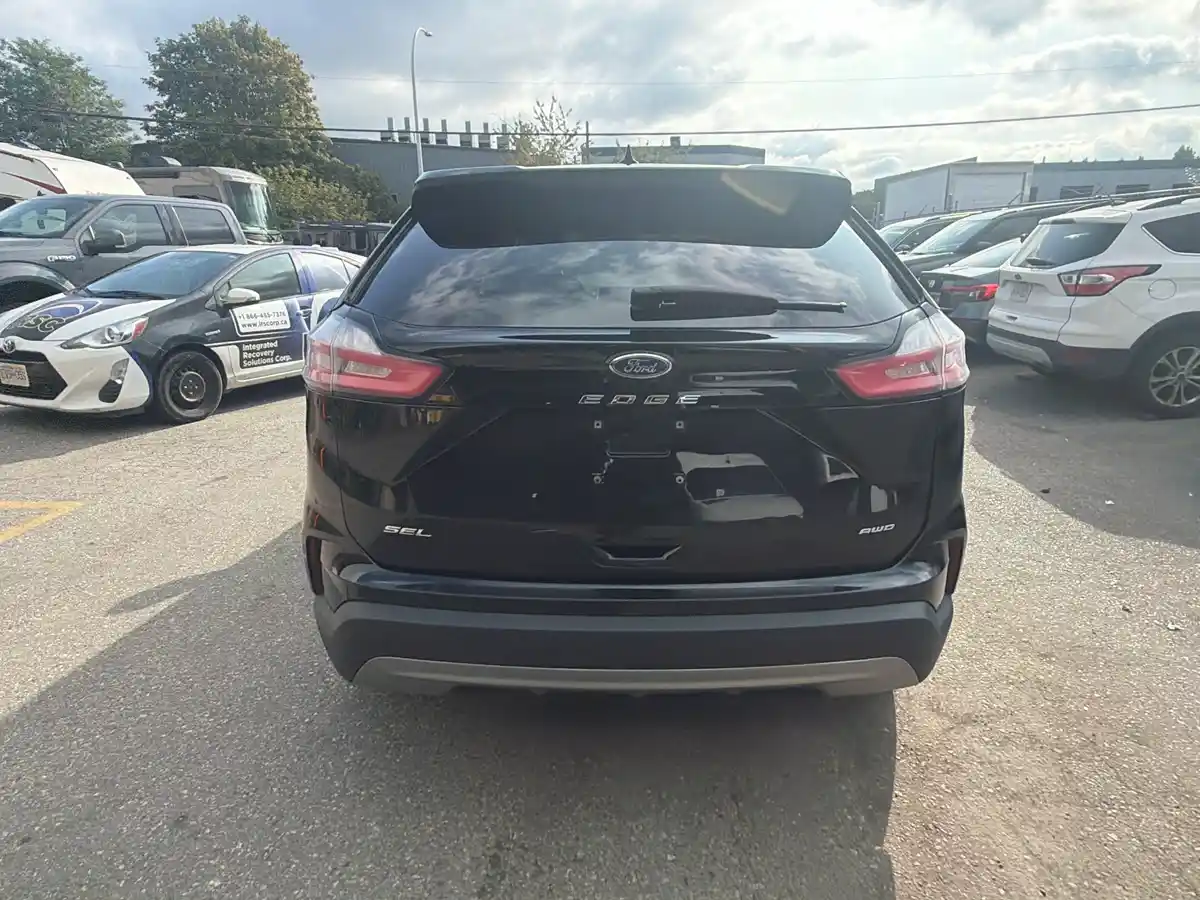 2024 Ford Edge SEL - Image 4