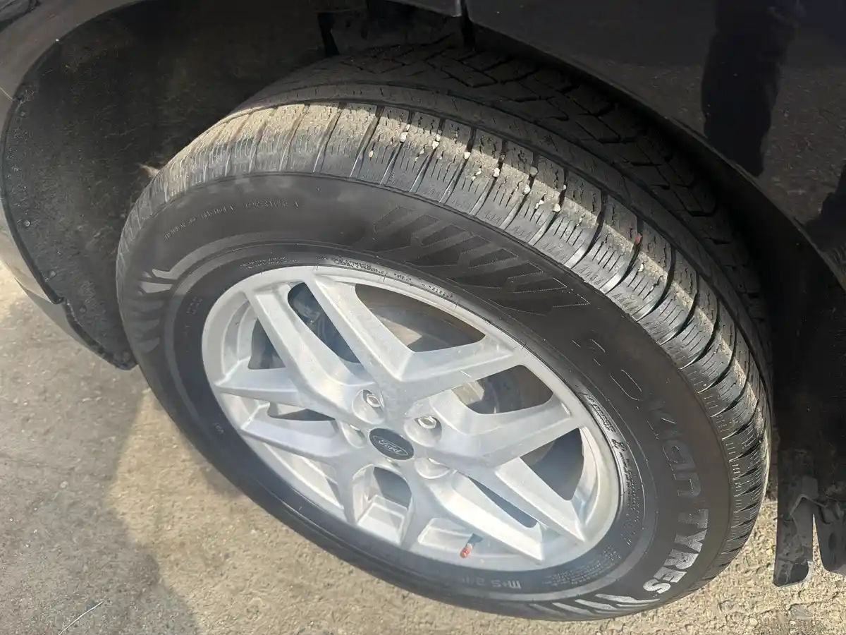 2024 Ford Edge SEL - Image 26