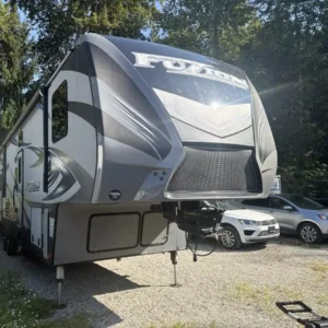 2017 Keystone Fuzion 325