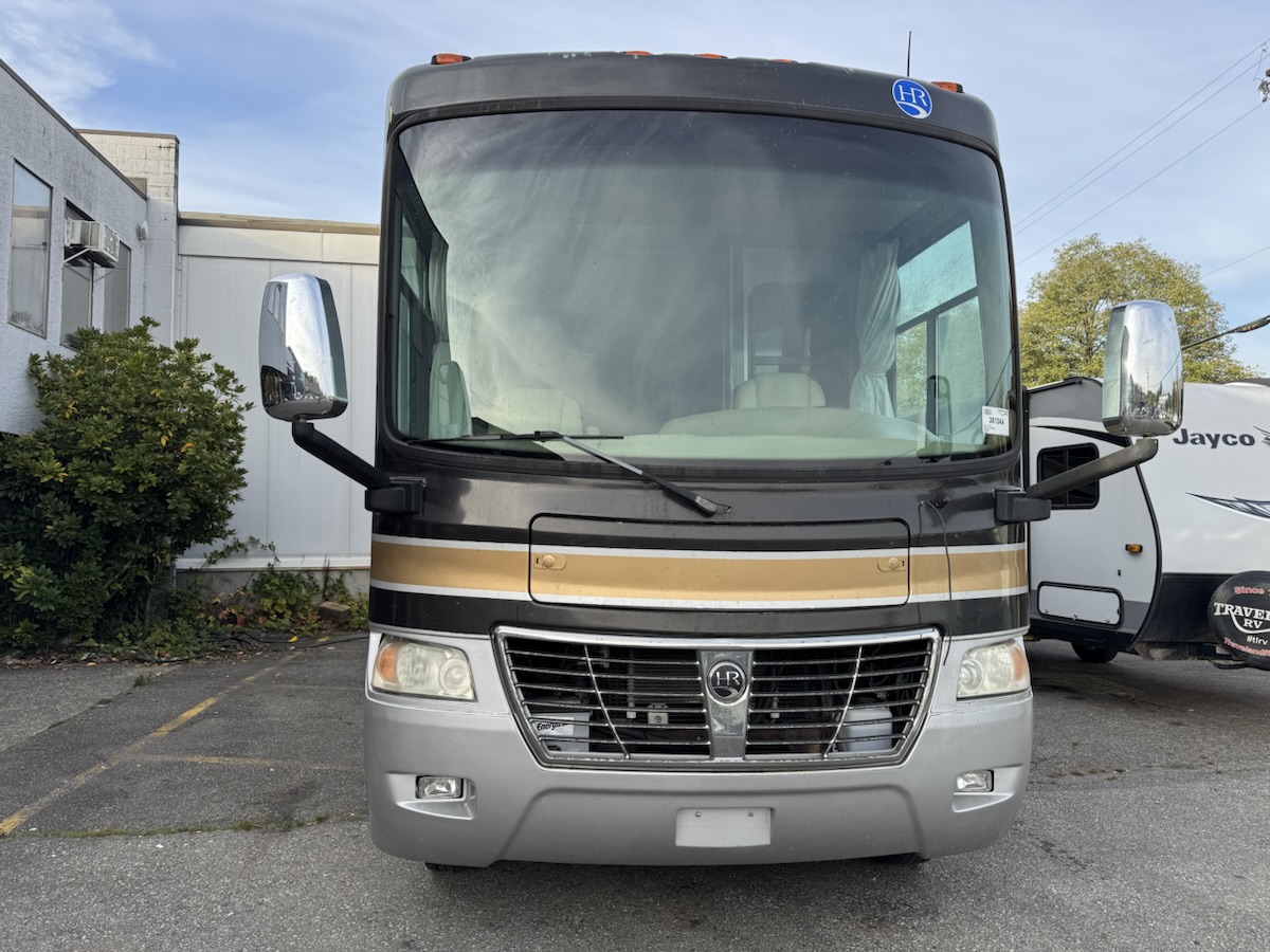 2010 Holiday Rambler Admiral 34 SBD - Image 5
