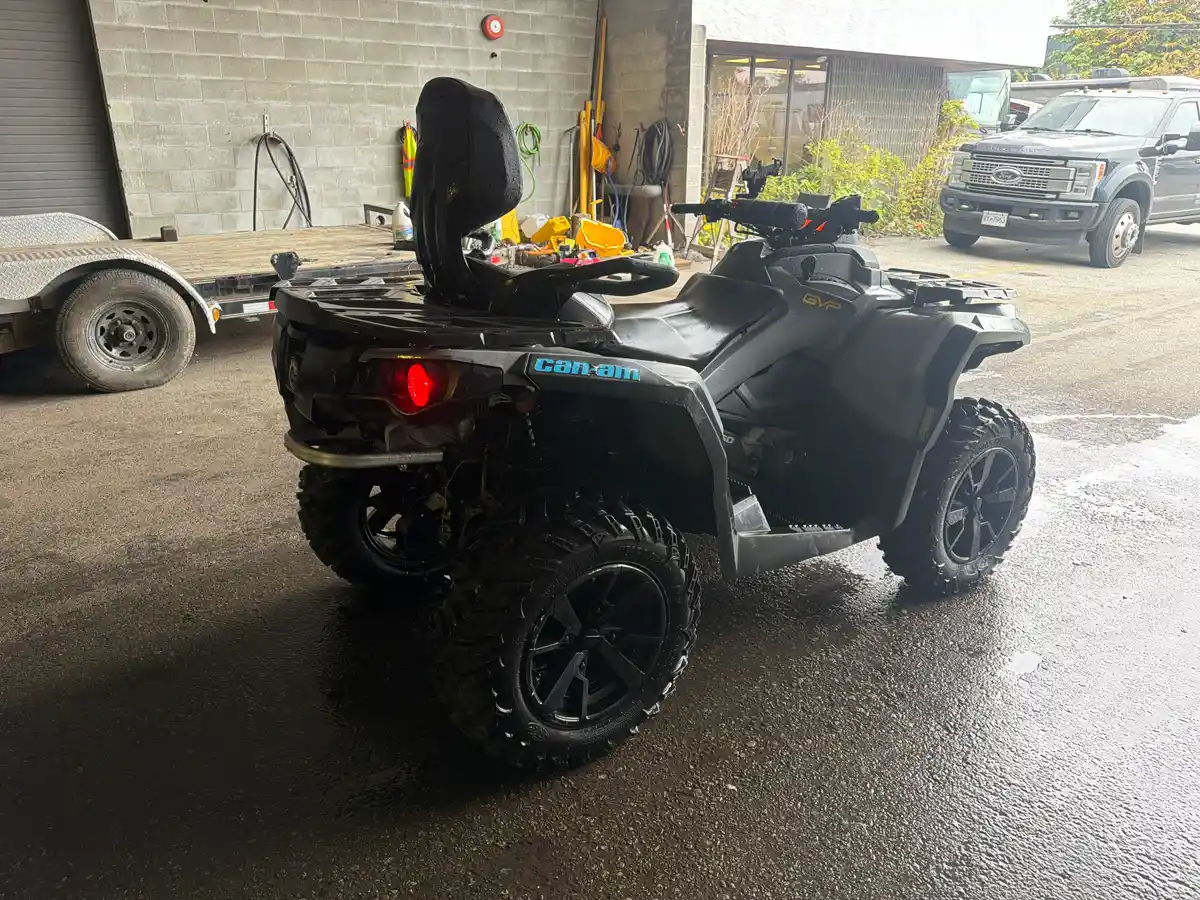 2023 Can-Am Outlander MAX 850 - Image 4