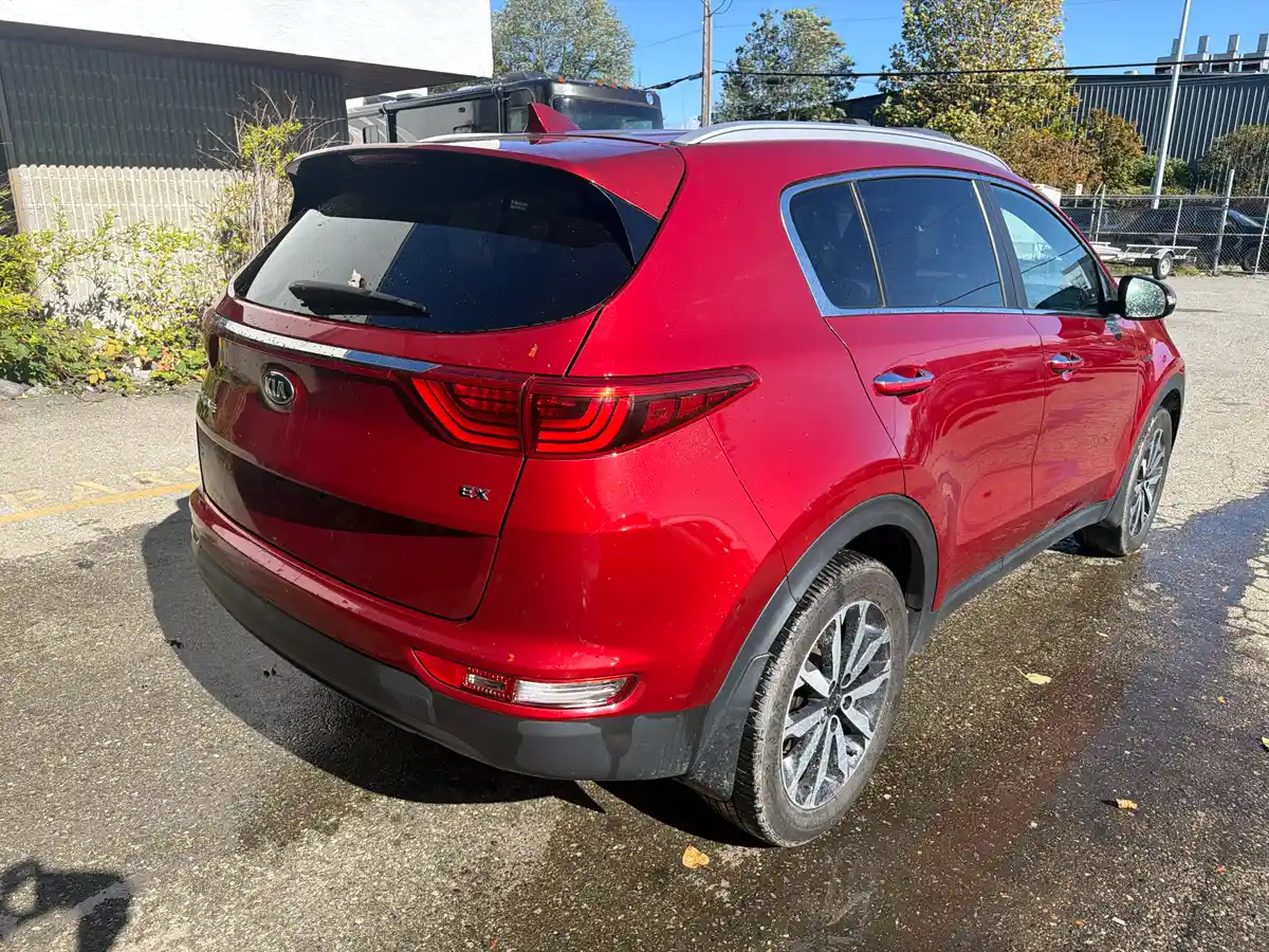 2019 Kia Sportage EX - Image 6