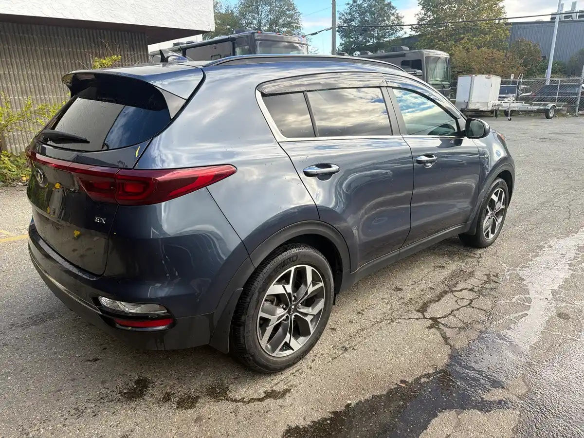 2020 Kia Sportage EX - Image 6