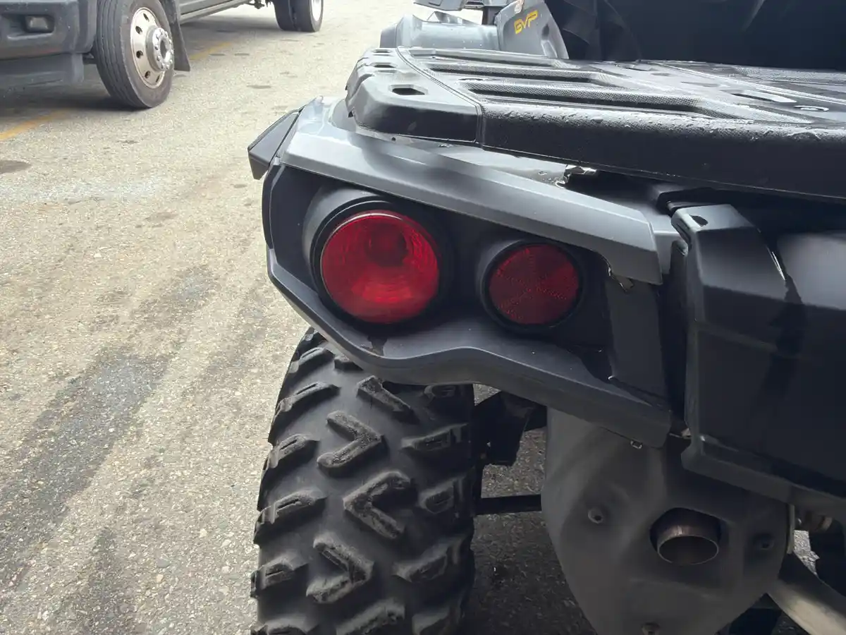 2023 Can-Am Outlander MAX 850 - Image 18