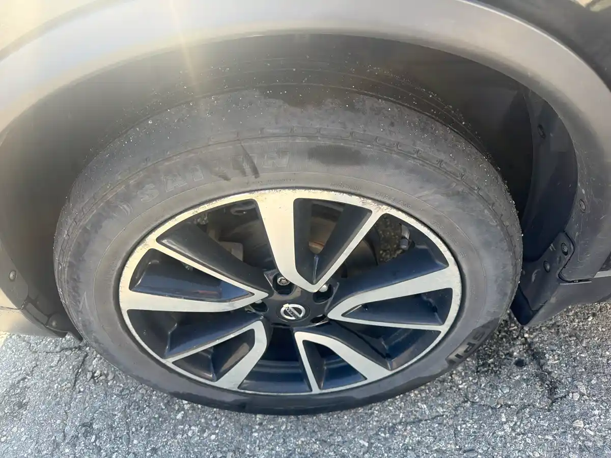 2019 Nissan Rogue SL AWD - Image 35