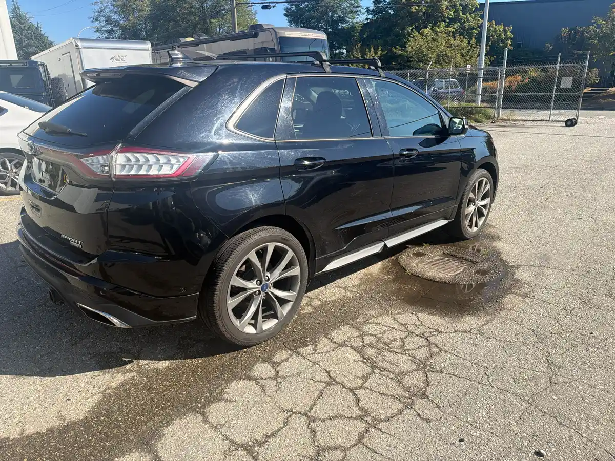 2017 Ford Edge Sport EcoBoost AWD - Image 6