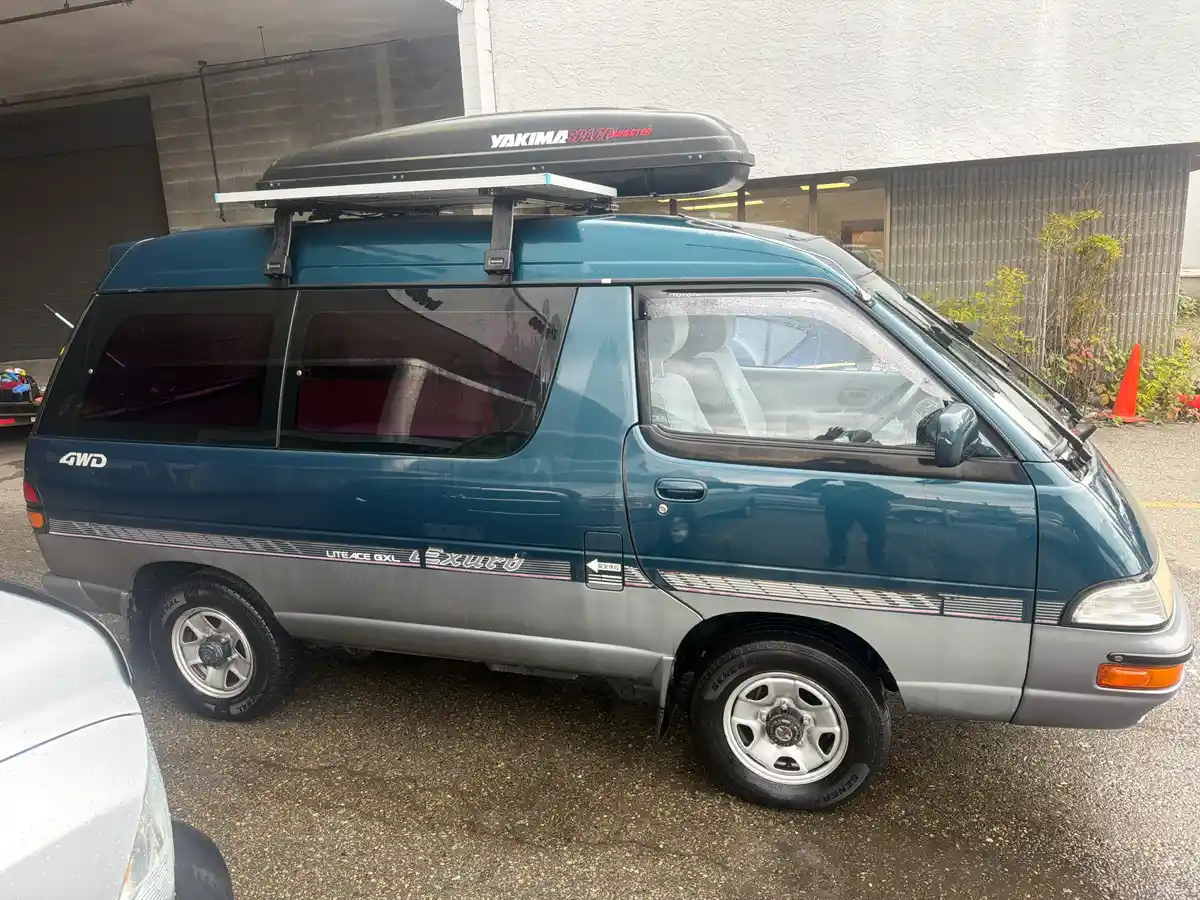 1994 Toyota LiteAce GXL - Image 6